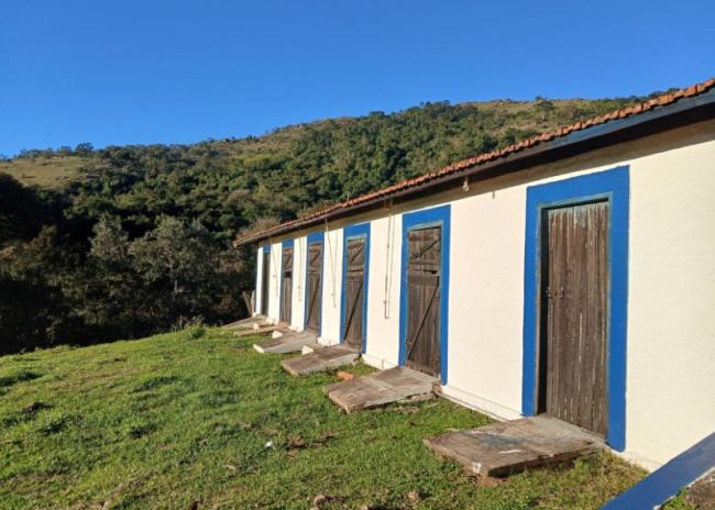 Aluguel de cocheira em Pedreira